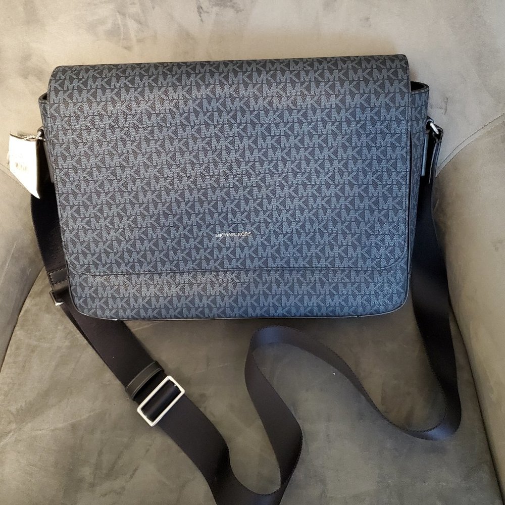 37U9LHRM2B HARRISON LAPTOP Messenger Crossbody
